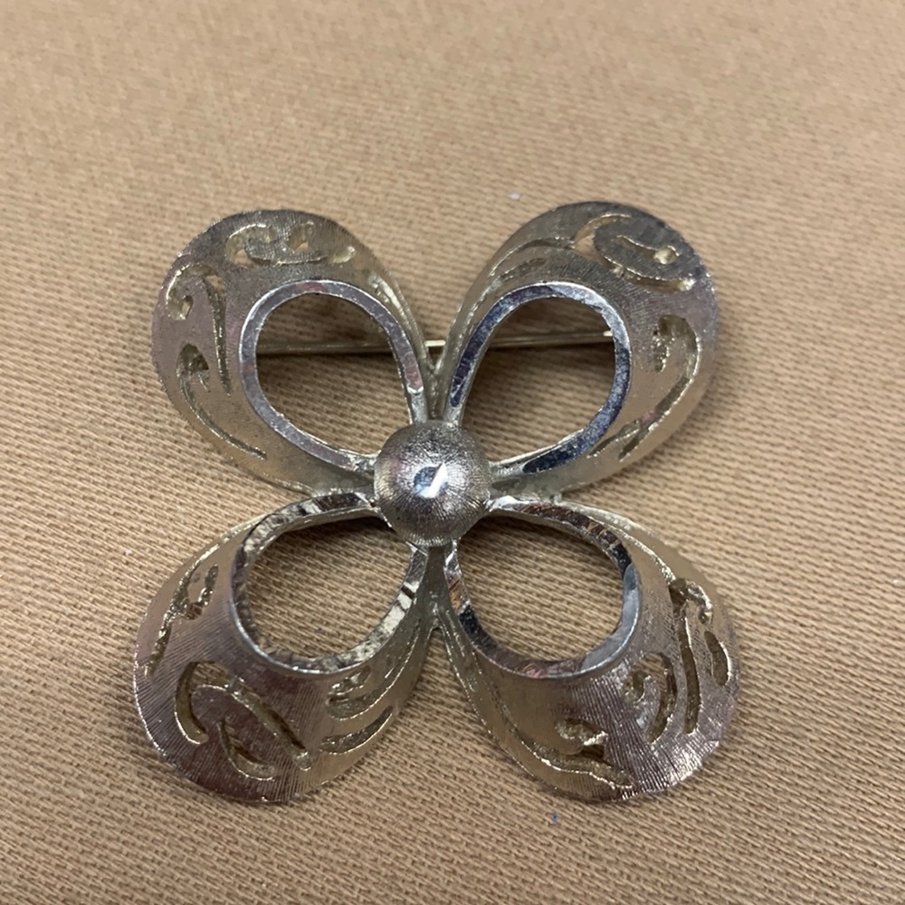 BSK silver brooch in great condition